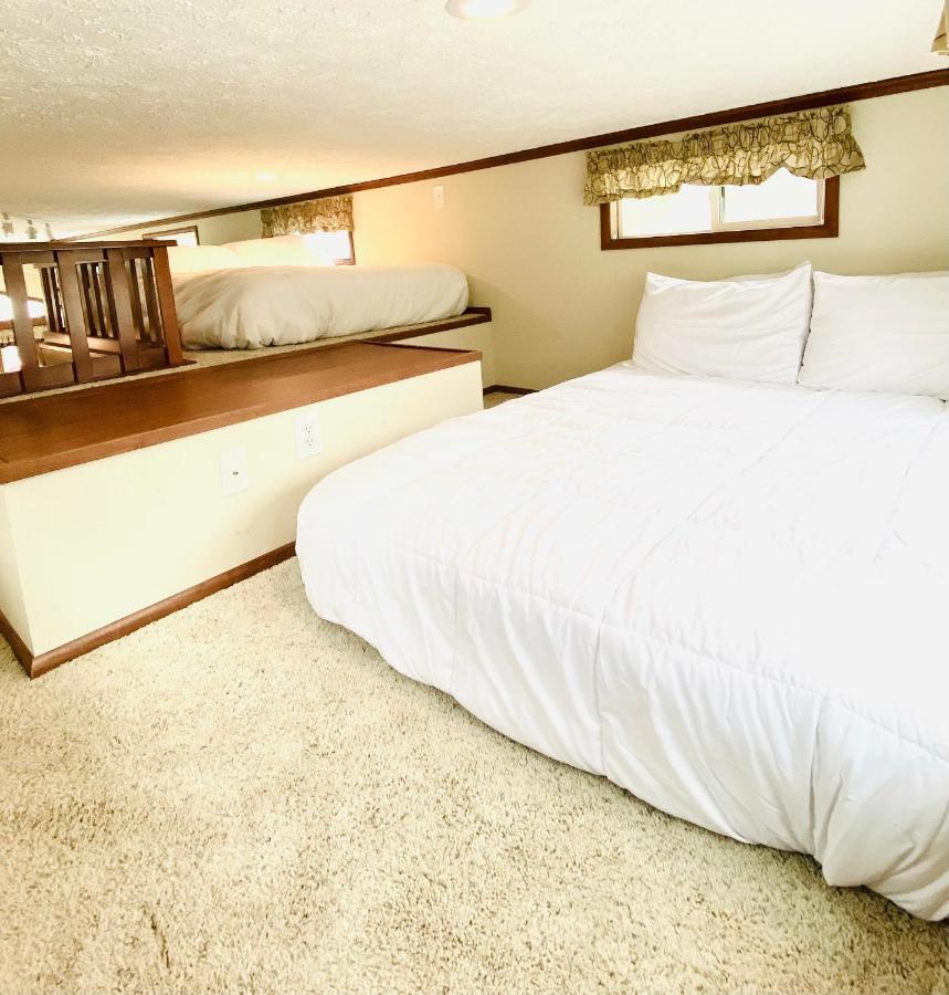 Pleasure Point Rv Resort Edmore Esterno foto
