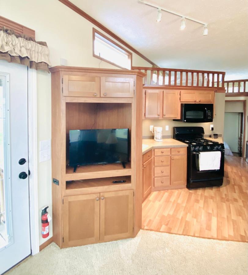 Pleasure Point Rv Resort Edmore Esterno foto